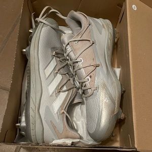 Adidas Men’s Baseball Cleats, Size 10